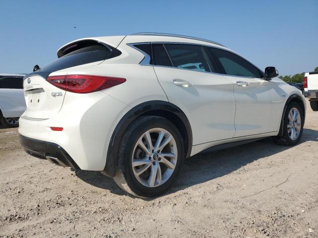 Photo 2 VIN: SJKCH5CP0JA003209 - INFINITI QX30 PURE 