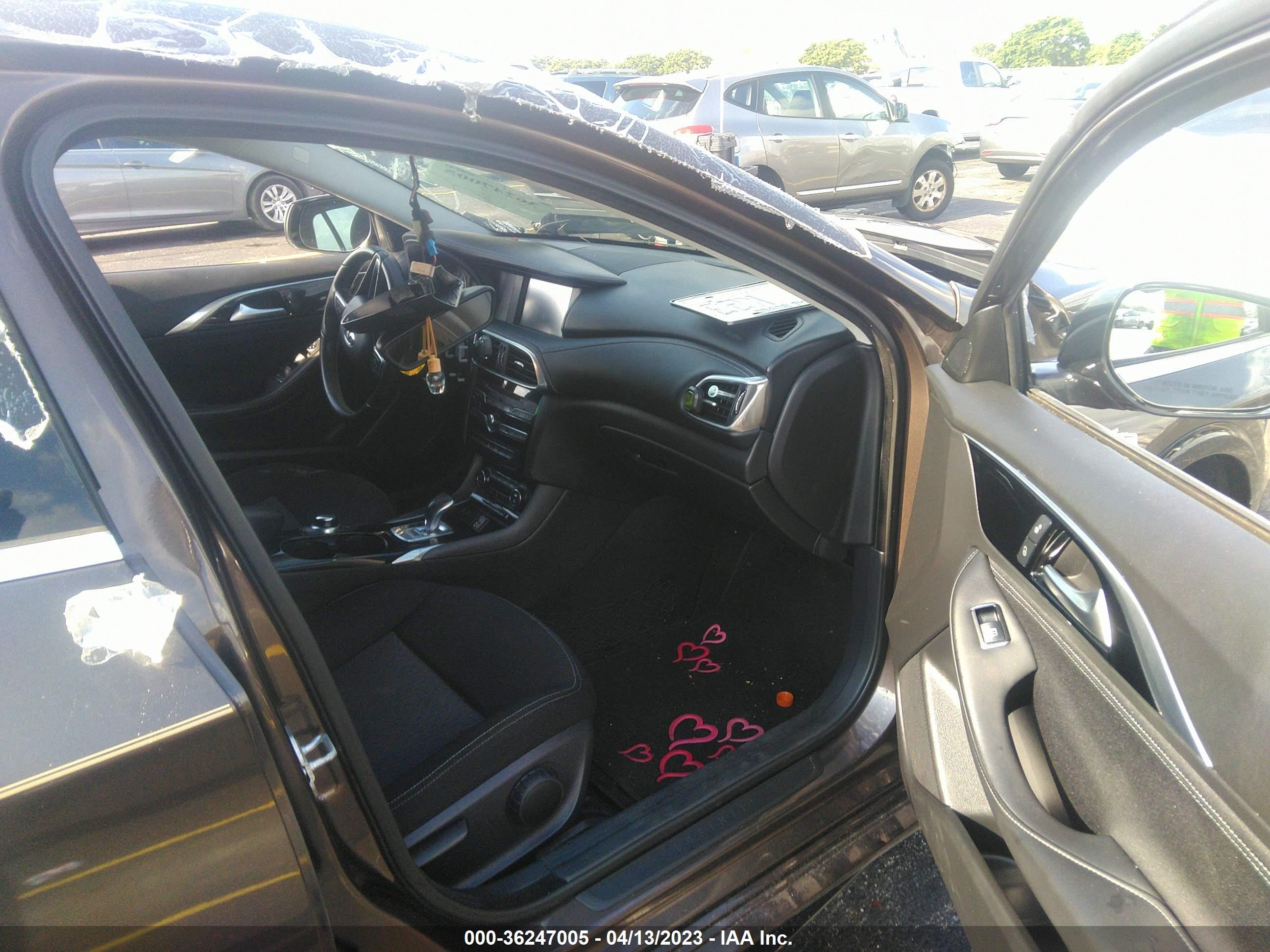 Photo 4 VIN: SJKCH5CP0JA040731 - INFINITI QX30 