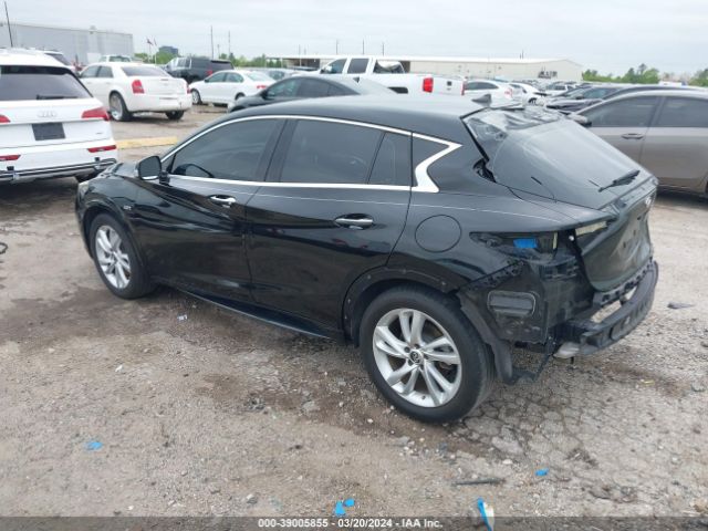 Photo 2 VIN: SJKCH5CP0JA041054 - INFINITI QX30 