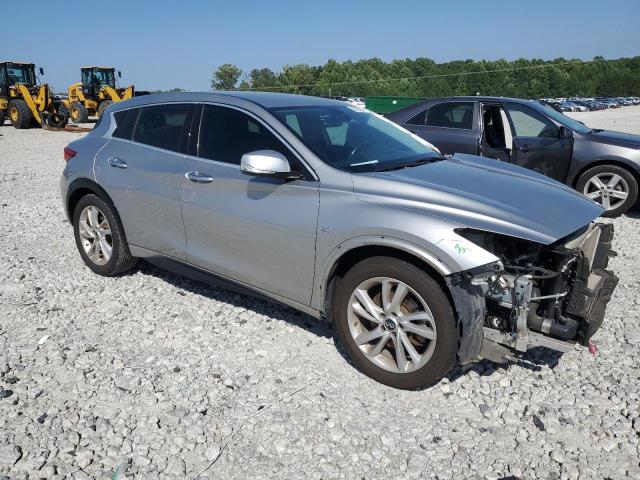 Photo 3 VIN: SJKCH5CP0JA057173 - INFINITI QX30 BASE 