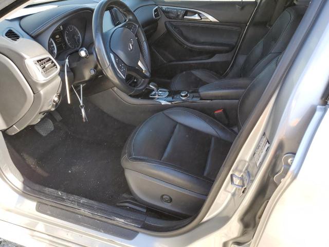 Photo 6 VIN: SJKCH5CP0JA060493 - INFINITI QX30 BASE 