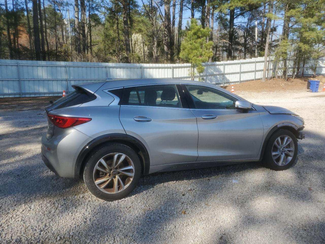 Photo 2 VIN: SJKCH5CP1HA026234 - INFINITI QX30 