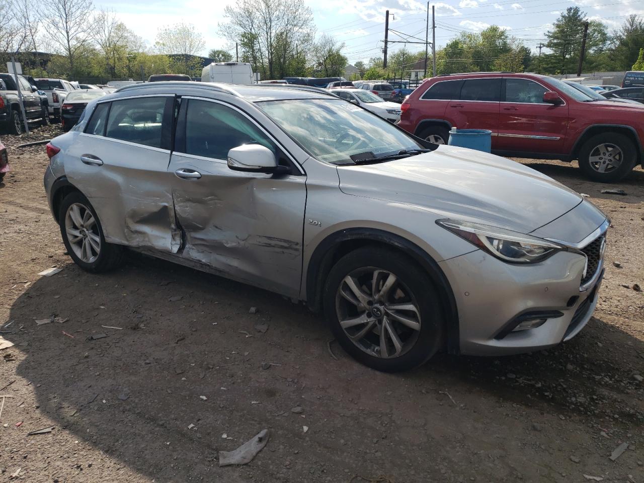 Photo 3 VIN: SJKCH5CP1HA029313 - INFINITI QX30 