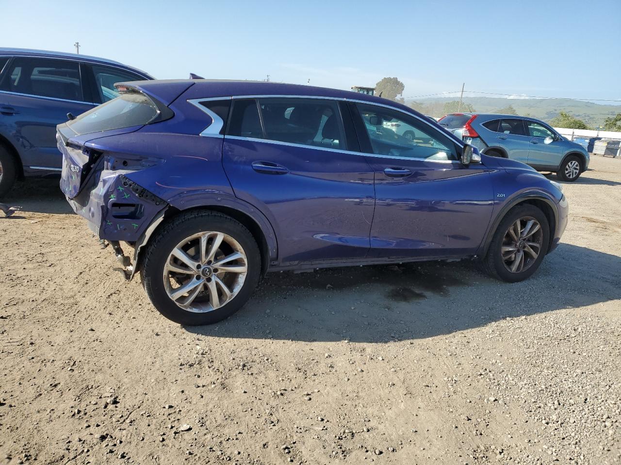 Photo 2 VIN: SJKCH5CP1HA033071 - INFINITI QX30 