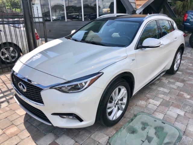 Photo 4 VIN: SJKCH5CP1HA034706 - INFINITI QX30 