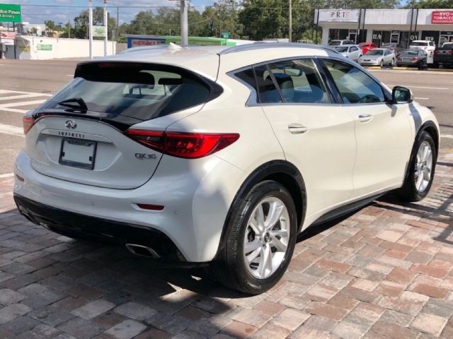 Photo 8 VIN: SJKCH5CP1HA034706 - INFINITI QX30 