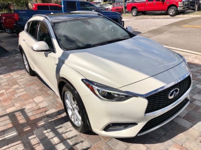 Photo 2 VIN: SJKCH5CP1HA034706 - INFINITI QX30 