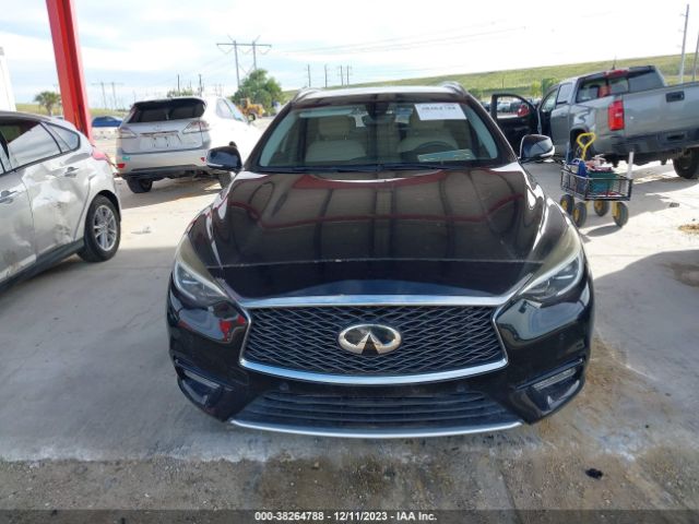 Photo 5 VIN: SJKCH5CP1JA002523 - INFINITI QX30 