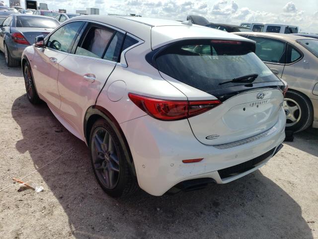 Photo 2 VIN: SJKCH5CP1JA040558 - INFINITI QX30 BASE 