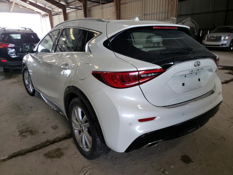 Photo 2 VIN: SJKCH5CP1JA040768 - INFINITI QX30 