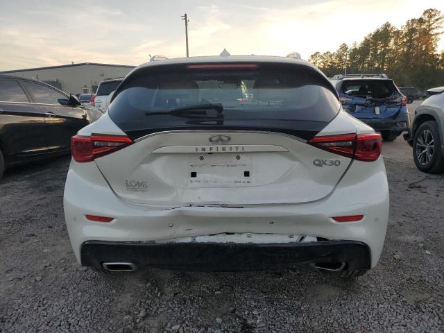 Photo 5 VIN: SJKCH5CP1JA045047 - INFINITI QX30 BASE 