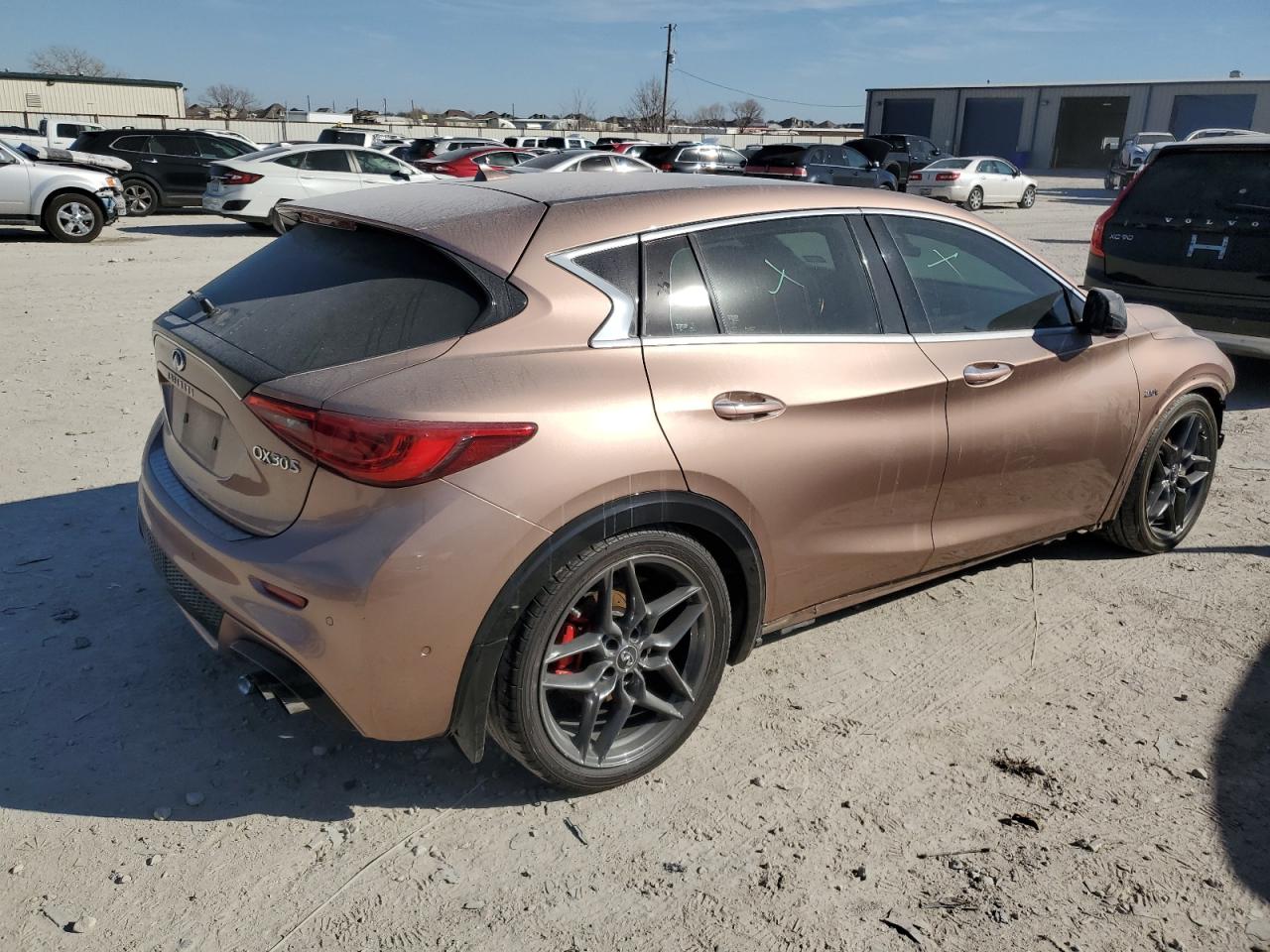 Photo 2 VIN: SJKCH5CP2HA023844 - INFINITI QX30 