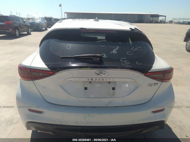 Photo 5 VIN: SJKCH5CP2HA036058 - INFINITI QX30 