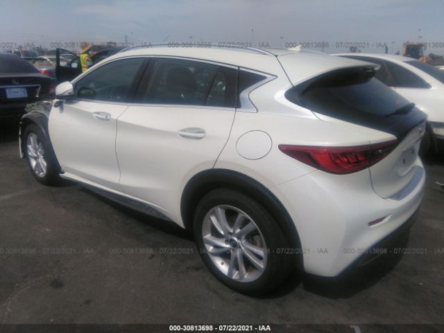 Photo 2 VIN: SJKCH5CP2JA042125 - INFINITI QX30 