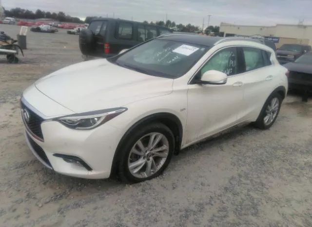 Photo 1 VIN: SJKCH5CP2JA049303 - INFINITI QX30 