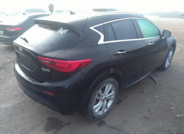 Photo 3 VIN: SJKCH5CP2JA049463 - INFINITI QX30 