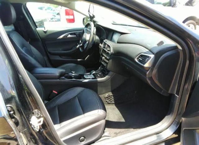 Photo 4 VIN: SJKCH5CP2JA051648 - INFINITI QX30 