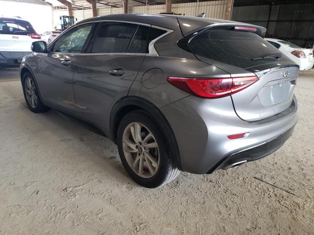 Photo 2 VIN: SJKCH5CP2JA056493 - INFINITI QX30 BASE 