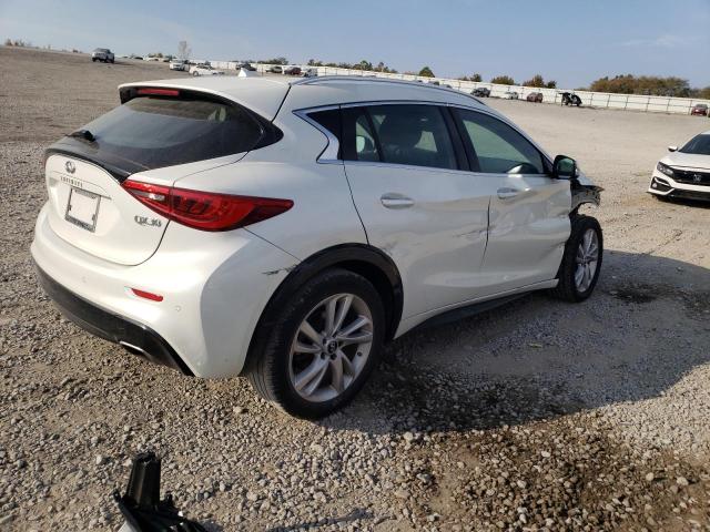 Photo 3 VIN: SJKCH5CP3HA028941 - INFINITI QX30 BASE 