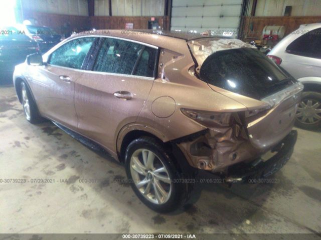 Photo 2 VIN: SJKCH5CP3HA033492 - INFINITI QX30 