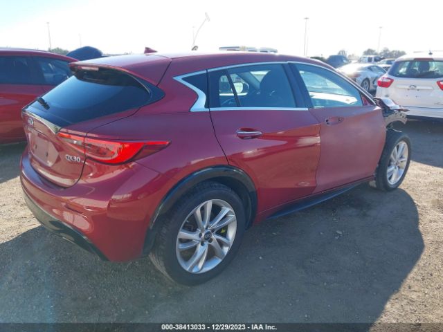 Photo 3 VIN: SJKCH5CP3HA033556 - INFINITI QX30 