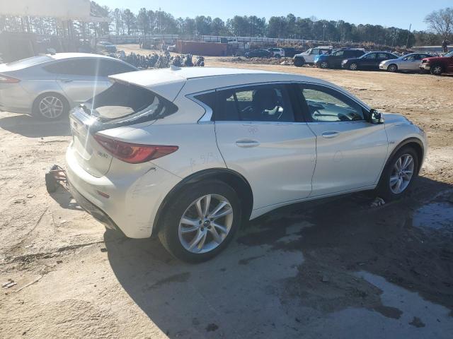 Photo 2 VIN: SJKCH5CP3JA005469 - INFINITI QX30 BASE 