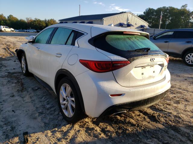 Photo 2 VIN: SJKCH5CP3JA042683 - INFINITI QX30 BASE 