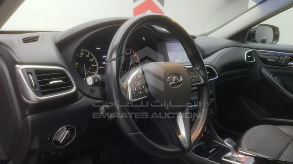 Photo 10 VIN: SJKCH5CP3KA006882 - INFINITI QX 30 