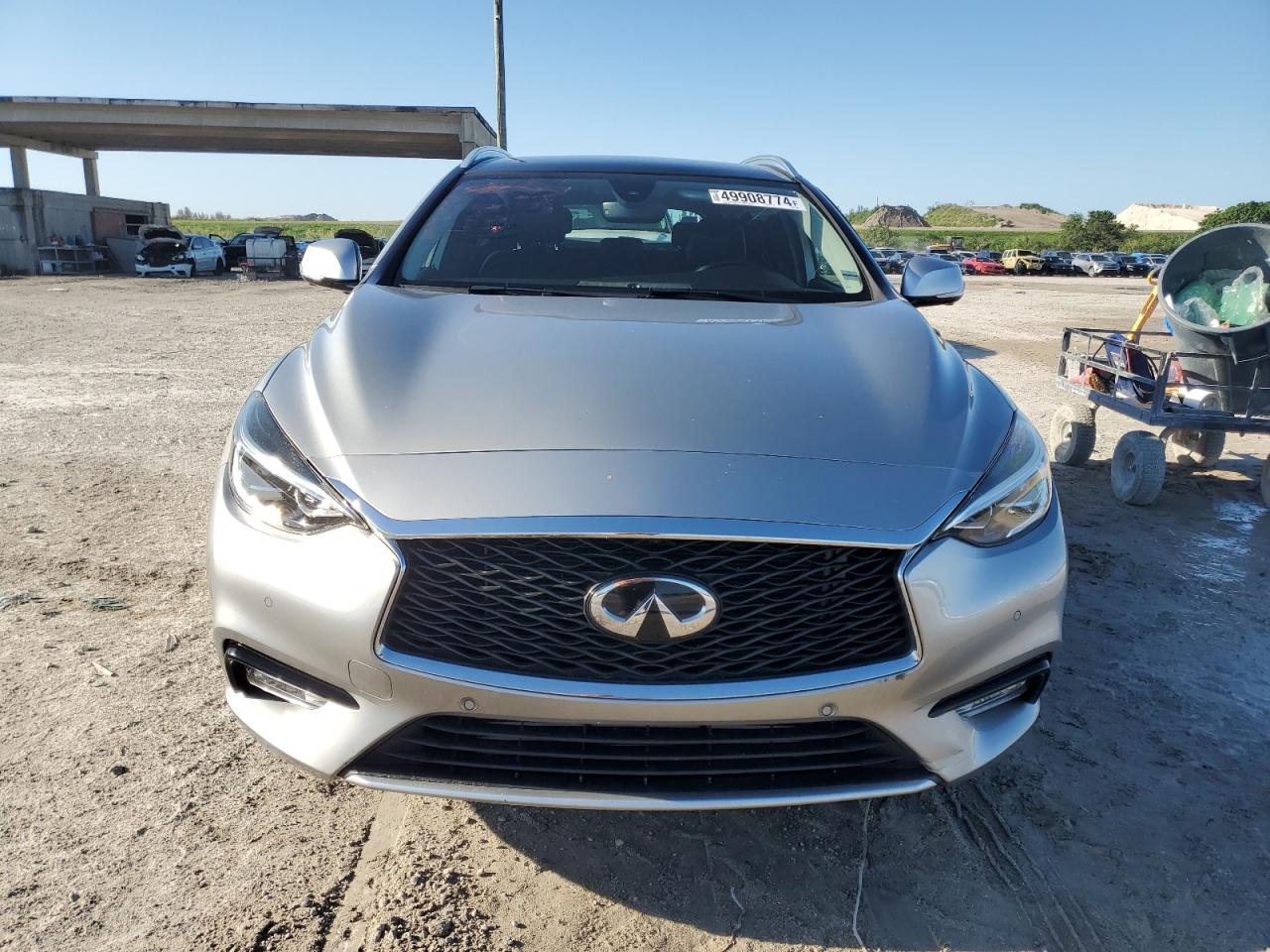 Photo 4 VIN: SJKCH5CP3KA010348 - INFINITI QX30 