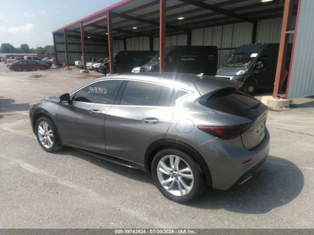 Photo 2 VIN: SJKCH5CP4HA016393 - INFINITI QX30 