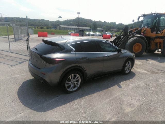 Photo 3 VIN: SJKCH5CP4HA016393 - INFINITI QX30 