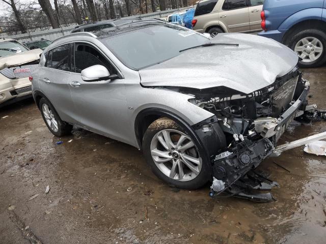 Photo 3 VIN: SJKCH5CP4HA023800 - INFINITI QX30 BASE 