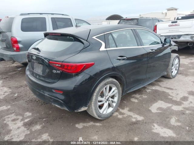 Photo 3 VIN: SJKCH5CP4JA053773 - INFINITI QX30 