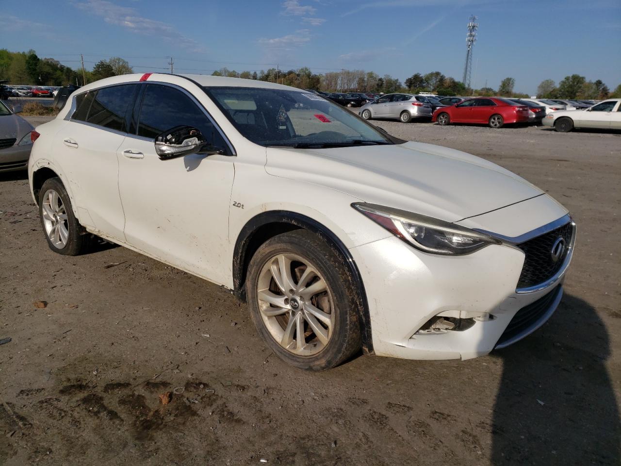 Photo 3 VIN: SJKCH5CP5HA022557 - INFINITI QX30 