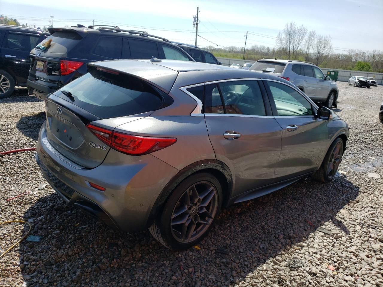 Photo 2 VIN: SJKCH5CP5HA023739 - INFINITI QX30 