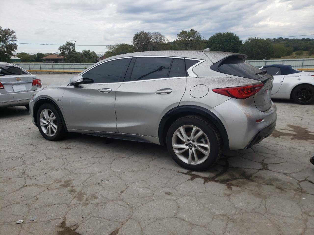 Photo 1 VIN: SJKCH5CP5HA023871 - INFINITI QX30 BASE 