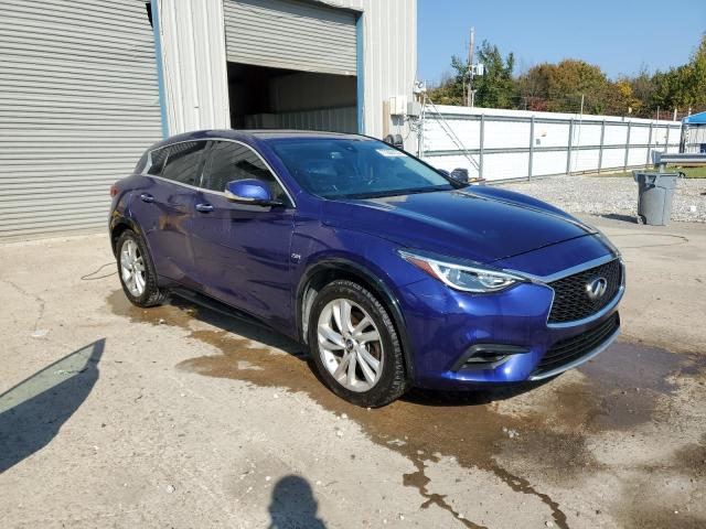 Photo 3 VIN: SJKCH5CP5HA033798 - INFINITI QX30 BASE 