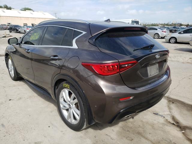 Photo 2 VIN: SJKCH5CP5JA045472 - INFINITI QX30 BASE 