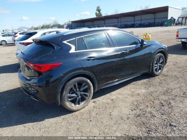 Photo 3 VIN: SJKCH5CP5JA053488 - INFINITI QX30 