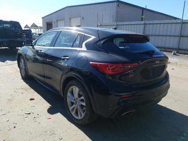 Photo 2 VIN: SJKCH5CP5JA056438 - INFINITI QX30 