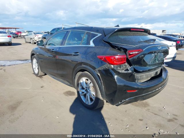 Photo 2 VIN: SJKCH5CP5JA059727 - INFINITI QX30 