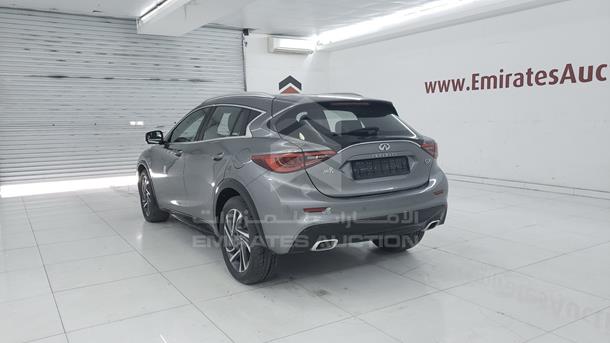 Photo 3 VIN: SJKCH5CP5KA004101 - INFINITI Q 30 