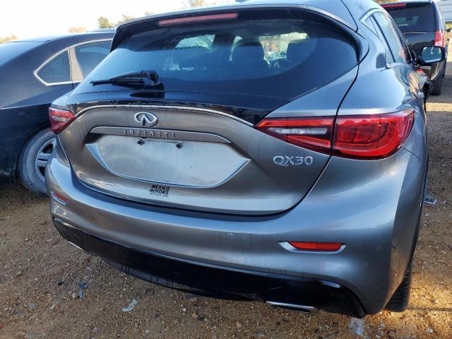 Photo 3 VIN: SJKCH5CP6HA034684 - INFINITI QX30 BASE 