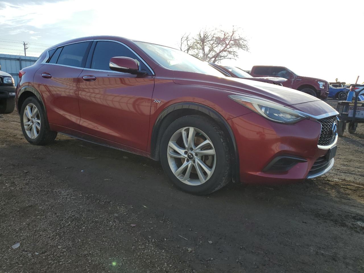 Photo 3 VIN: SJKCH5CP6HA039934 - INFINITI QX30 