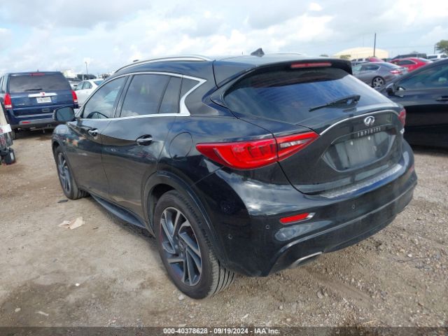 Photo 2 VIN: SJKCH5CP6JA043553 - INFINITI QX30 