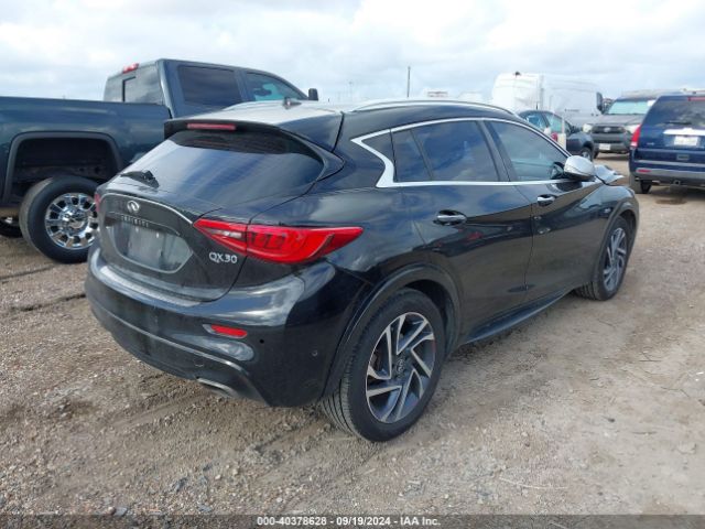 Photo 3 VIN: SJKCH5CP6JA043553 - INFINITI QX30 