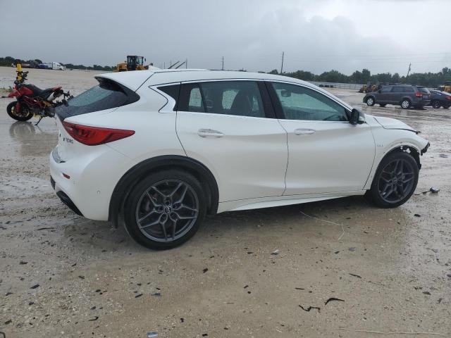 Photo 2 VIN: SJKCH5CP6JA053063 - INFINITI QX30 