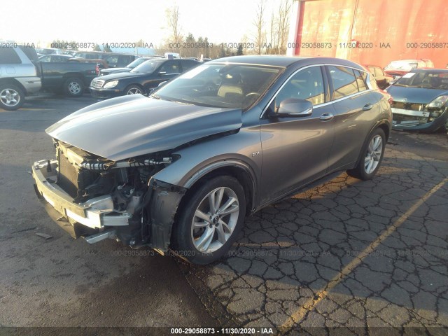 Photo 1 VIN: SJKCH5CP6JA060112 - INFINITI QX30 