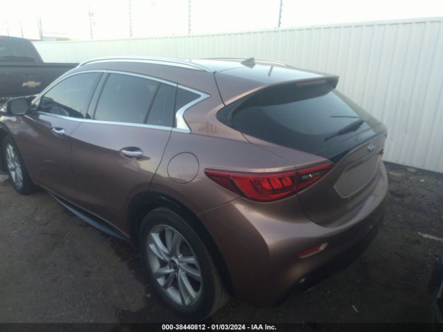 Photo 2 VIN: SJKCH5CP6KA007301 - INFINITI QX30 