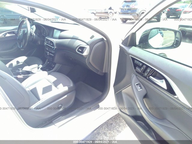 Photo 4 VIN: SJKCH5CP6KA010909 - INFINITI QX30 